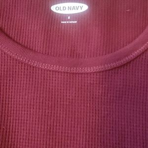 Old Navy Long Sleeve tee